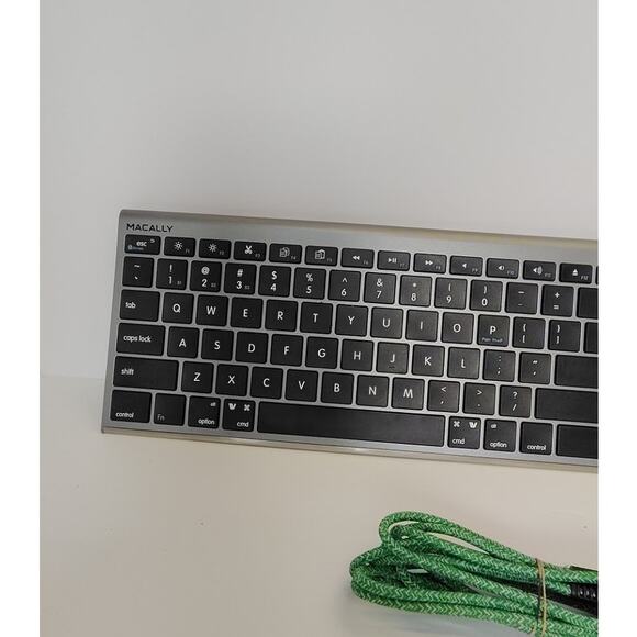 Macally Ultra Slim Keyboard Bluetooth Wireless Silver Computer Keys Online - Picture 5 of 6
